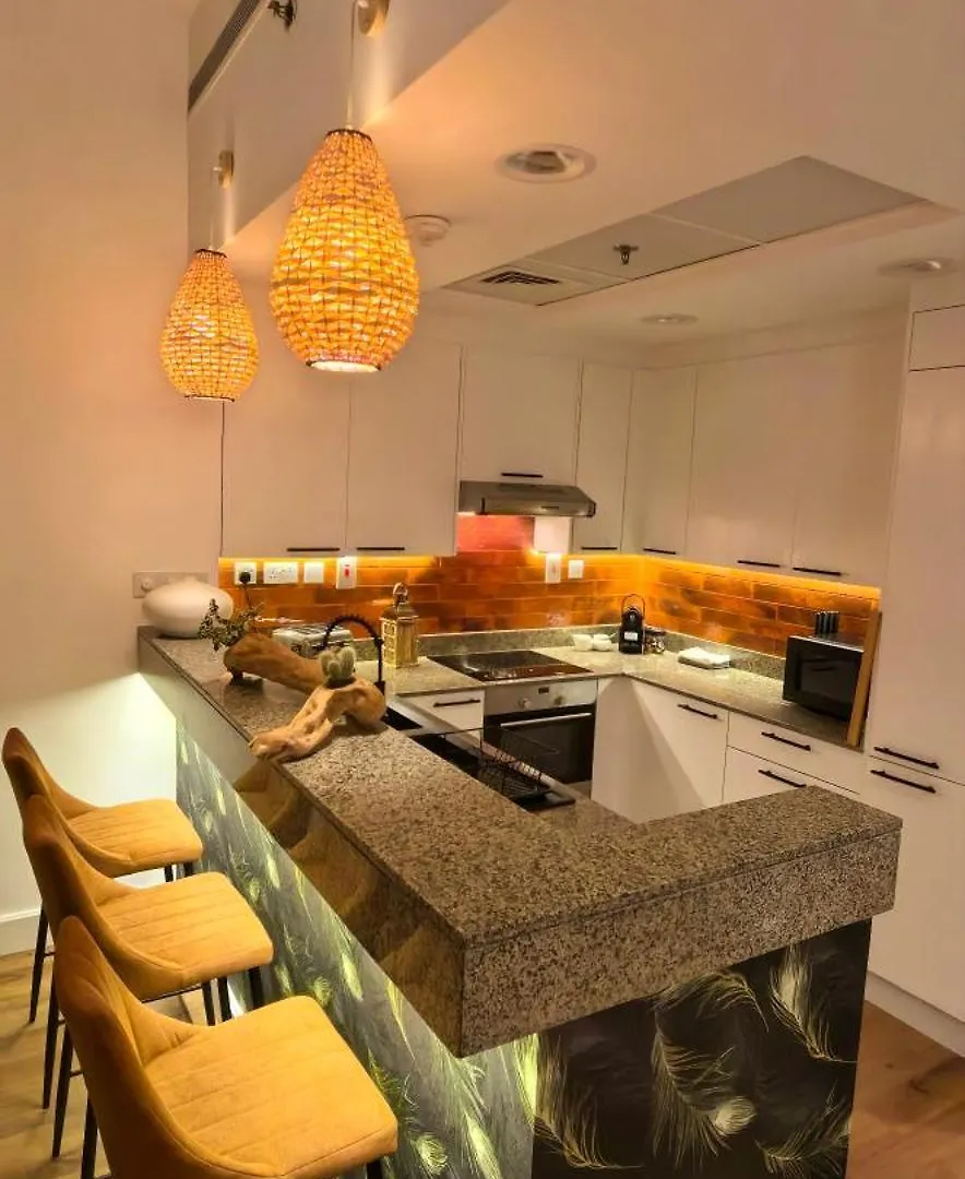 Feral Homes Studio With Burj Khalifa View Dubai