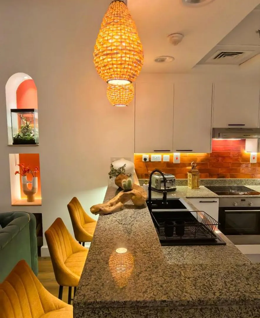 Feral Homes Studio With Burj Khalifa View Dubai